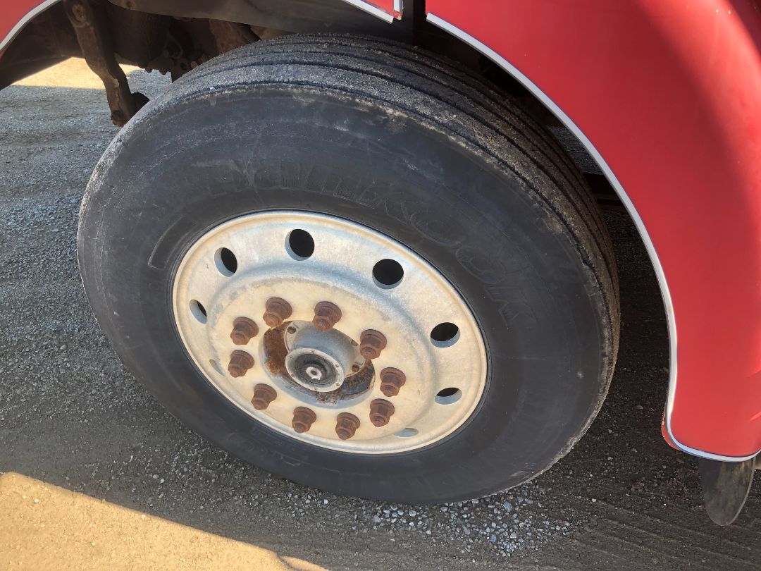 1996 VOLVO WG64 - Image 20